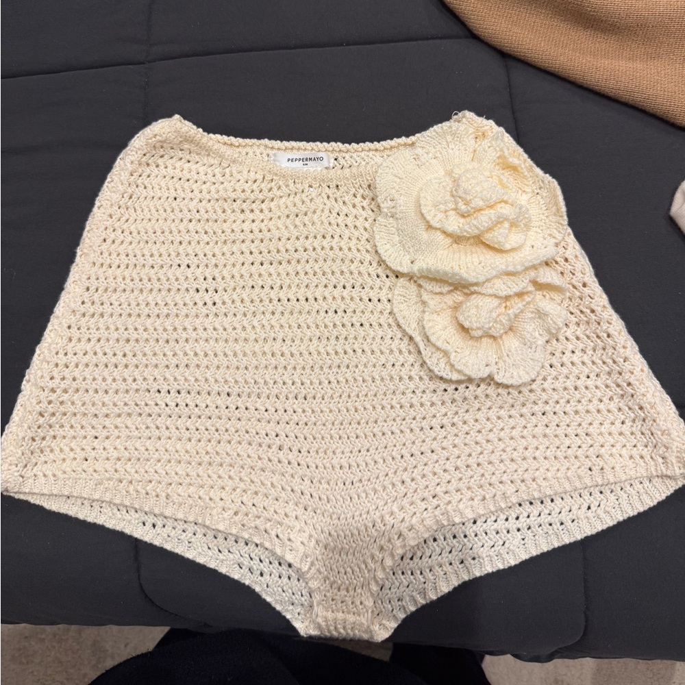 Pepper Mayor Cream Crochet Shorts